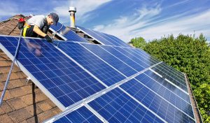 Service d'installation de photovoltaïque et tuiles photovoltaïques à Plelo